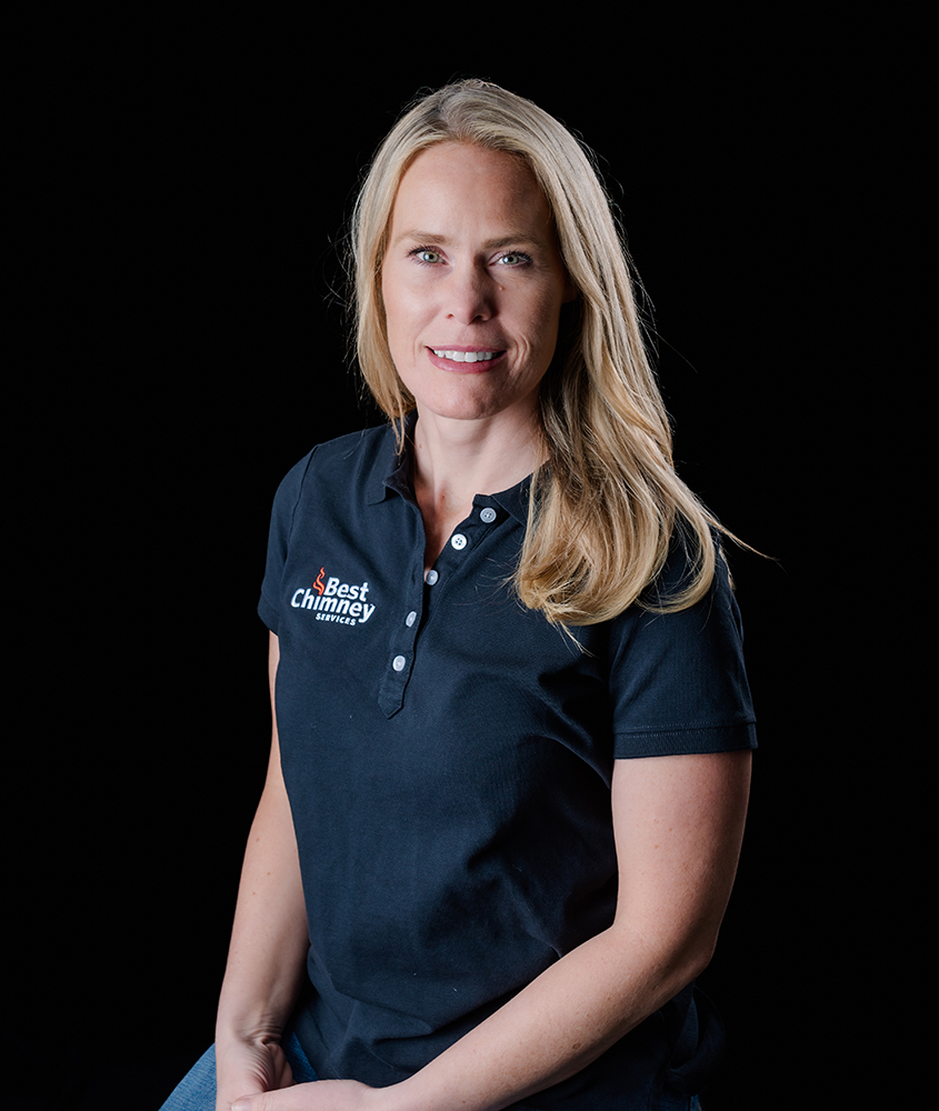 Headshot_LindseyCouture